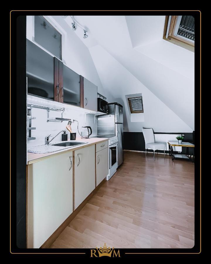 Rm Luxury Apartment In Prague • 6 People • Free Parking • Pets Exterior photo